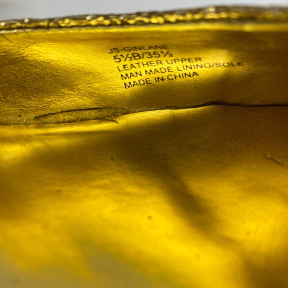 Jessica Simpson Gold Crackle Leather Heels Size: 5.5 - Picture 10 of 10